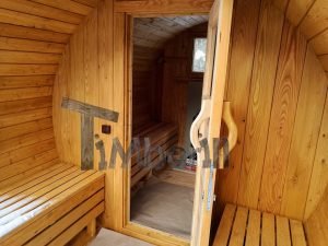Utendørs barrel sauna med terrasse og Harvia elektrisk varmeovn (10)