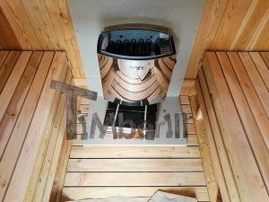 Utendørs barrel sauna med terrasse og Harvia elektrisk varmeovn (17)