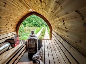 Utendørs igloo sauna med trailer garderoben og vedovn (35)